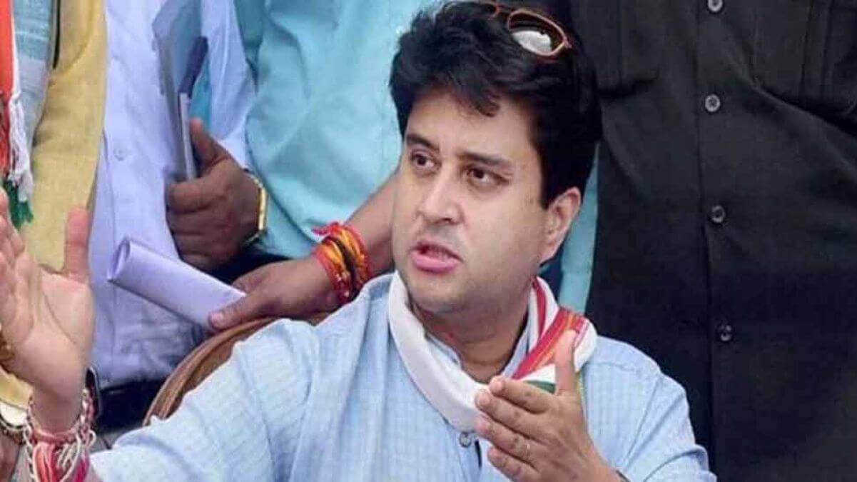 Jyotiraditya Scindia resigns as National General Secretary of Congress 1